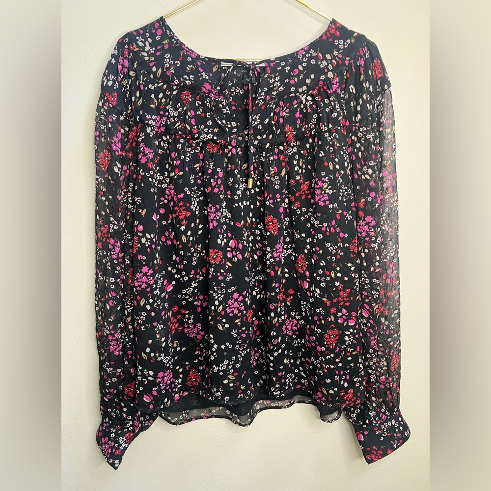 Ann Taylor Black and Pink Floral Small‎ Blouse